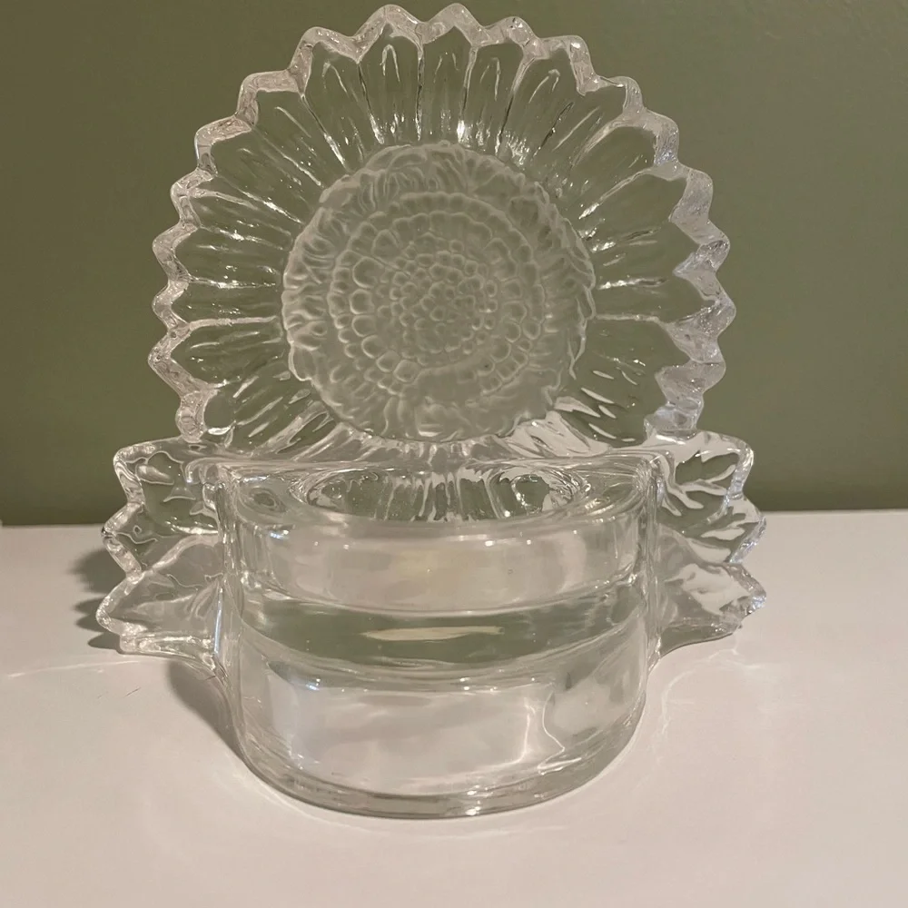 Heavy Glass Sunflower Tea light Candleholder PartyLite - Picture 3 of 5
